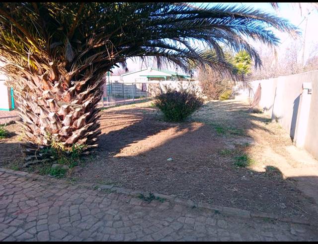 2 BEDROOM HOUSE TO LET IN SONLAND PARK